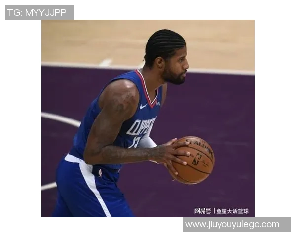 普理查德半场表现活跃贡献13分还抢下3个前场板送出4次助攻 普理查德半场表现活跃贡献13分还抢下3个前场板送出4次助攻